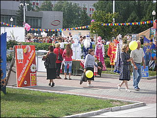 30 августа 2008 г., Барнаул   Выставка ретро-автомобилей в День Барнаула  