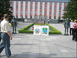 30 августа 2008 г., Барнаул   Выставка ретро-автомобилей в День Барнаула  