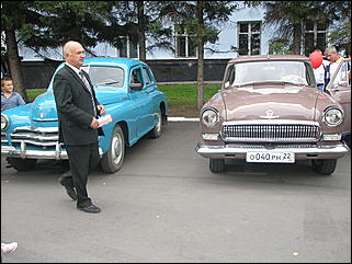 30 августа 2008 г., Барнаул   Выставка ретро-автомобилей в День Барнаула  