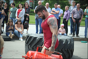 12 июня 2018 г., Барнаул. Екатерина Смолихина   Оркестр у Оби, ГТО и хороводы: День России в Барнауле