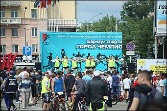 12 июня 2018 г., Барнаул. Екатерина Смолихина   Оркестр у Оби, ГТО и хороводы: День России в Барнауле