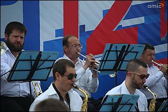 12 июня 2018 г., Барнаул. Екатерина Смолихина   Оркестр у Оби, ГТО и хороводы: День России в Барнауле