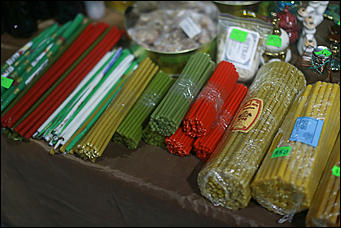 18 октября 2017 г., Барнаул. Екатерина Смолихина   Православные ножи и футболки: выставка "От покаяния к воскресению России" открылась  в Барнауле