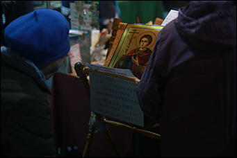 18 октября 2017 г., Барнаул. Екатерина Смолихина   Православные ножи и футболки: выставка "От покаяния к воскресению России" открылась  в Барнауле