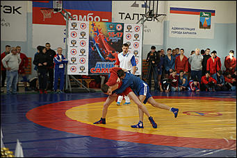 17 ноября 2017 г., Барнаул. Екатерина Смолихина   Самозащита как спорт: в Барнауле отметили Всероссийский день самбо