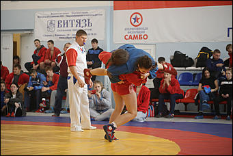 17 ноября 2017 г., Барнаул. Екатерина Смолихина   Самозащита как спорт: в Барнауле отметили Всероссийский день самбо