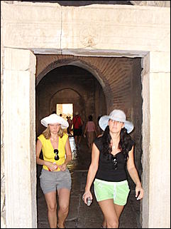 сентябрь, 2010, Демре (Турция)   Родина прототипа Санты и Деда Мороза 