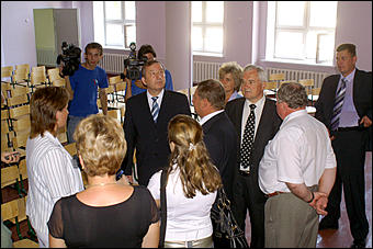 3 сентября 2007 г., Барнаул   Открытие нового здания школы № 51 в Барнауле