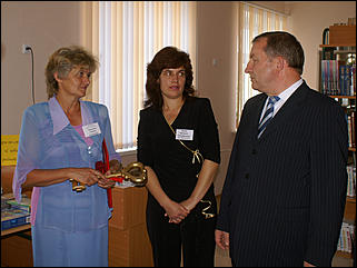 3 сентября 2007 г., Барнаул   Открытие нового здания школы № 51 в Барнауле