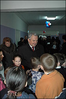 30 ноября 2005 г., Барнаул   Открытие новой общеобразовательной школы 