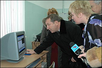 30 ноября 2005 г., Барнаул   Открытие новой общеобразовательной школы 