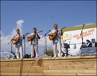 22 июля 2007 г., Алтайский край, с.Сростки   Шукшинские чтения на горе Пикет 