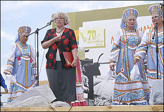 22 июля 2007 г., Алтайский край, с.Сростки   Шукшинские чтения на горе Пикет 