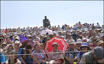 22 июля 2007 г., Алтайский край, с.Сростки   Шукшинские чтения на горе Пикет 