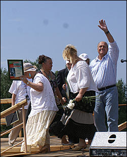 22 июля 2007 г., Алтайский край, с.Сростки   Шукшинские чтения на горе Пикет 