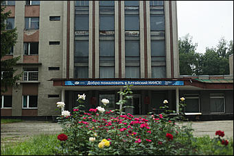 18 июля 2018 г., Барнаул. Екатерина Смолихина   Посёлок затишья: фотозаметки из Научного городка Барнаула