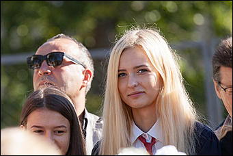 1 сентябрь 2016 г., Барнаул Одиннадцатиклассники: последнее школьное 1 сентября