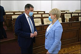 26 июня 2020 г., Барнаул. Екатерина Смолихина   Как депутаты АКЗС провели последнюю сессию перед летними каникулами