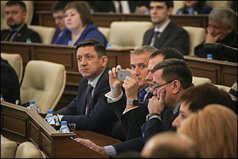 30 ноября 2017 г., Барнаул. Екатерина Смолихина   В последний день осени: как алтайские депутаты принимали бюджет на 2018 год