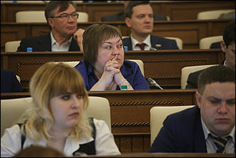 30 ноября 2017 г., Барнаул. Екатерина Смолихина   В последний день осени: как алтайские депутаты принимали бюджет на 2018 год