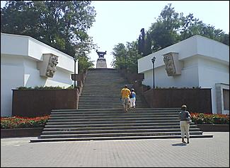 28 апреля 2010 г., Барнаул   Город-герой Севастополь