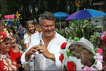 28 июля 2019 г., Сростки. Екатерина Смолихина   Летающая Гребенщикова и стихи из Голливуда: как закрывали фестиваль "Шукшинские дни на Алтае"