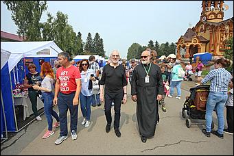 28 июля 2019 г., Сростки. Екатерина Смолихина   Летающая Гребенщикова и стихи из Голливуда: как закрывали фестиваль "Шукшинские дни на Алтае"