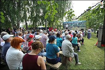 28 июля 2019 г., Сростки. Екатерина Смолихина   Летающая Гребенщикова и стихи из Голливуда: как закрывали фестиваль "Шукшинские дни на Алтае"