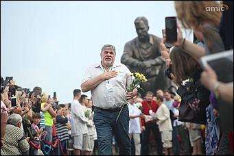 28 июля 2019 г., Сростки. Екатерина Смолихина   Летающая Гребенщикова и стихи из Голливуда: как закрывали фестиваль "Шукшинские дни на Алтае"