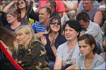 28 июля 2019 г., Сростки. Екатерина Смолихина   Летающая Гребенщикова и стихи из Голливуда: как закрывали фестиваль "Шукшинские дни на Алтае"