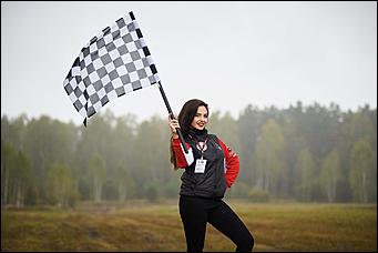 13 сентября 2017 г., Барнаул   Тест-драйв Mitsubishi Pajero Sport с легендарным гонщиком прошел в Барнауле