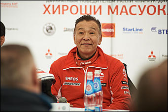 13 сентября 2017 г., Барнаул   Тест-драйв Mitsubishi Pajero Sport с легендарным гонщиком прошел в Барнауле