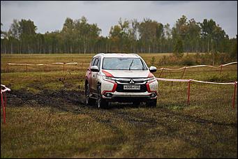 13 сентября 2017 г., Барнаул   Тест-драйв Mitsubishi Pajero Sport с легендарным гонщиком прошел в Барнауле