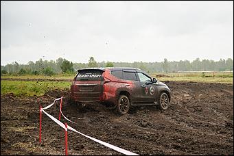 13 сентября 2017 г., Барнаул   Тест-драйв Mitsubishi Pajero Sport с легендарным гонщиком прошел в Барнауле