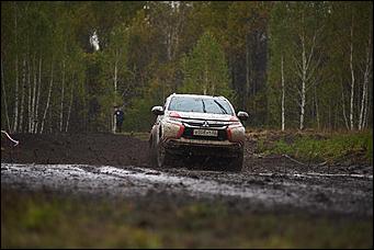 13 сентября 2017 г., Барнаул   Тест-драйв Mitsubishi Pajero Sport с легендарным гонщиком прошел в Барнауле