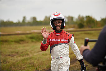 13 сентября 2017 г., Барнаул   Тест-драйв Mitsubishi Pajero Sport с легендарным гонщиком прошел в Барнауле