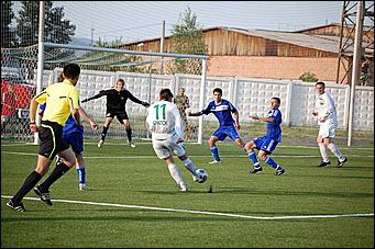 8 июля 2010 г., Братск   «Сибиряк» - «Динамо» - 2:3. Матч 14-го тура чемпионата России 2010 по футболу во втором дивизионе в зоне «Восток»