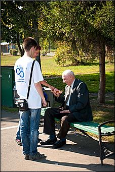 20 сентября 2011 г.,Бийск   «Сибирские Сети» открылись в Бийске: гора попкорна, красочная автоколонна и небесные фонарики.