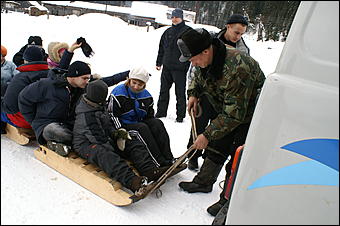 11 февраля 2006 г., Телецкое озеро, гора Кокуя   Горнолыжный карнавал "Новый снег". 