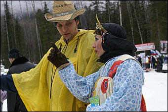 11 февраля 2006 г., Телецкое озеро, гора Кокуя   Горнолыжный карнавал "Новый снег". 