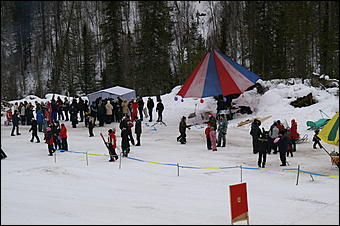 11 февраля 2006 г., Телецкое озеро, гора Кокуя   Горнолыжный карнавал "Новый снег". 