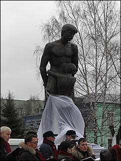 4 ноября 2010 г., Барнаул   "Прощание. Жертвам политических репрессий посвящается"