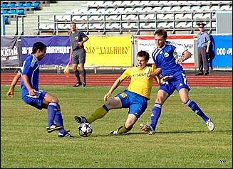 2 сентября 2009 г., Комсомольск-на-Амуре   «Смена» - «Динамо» - 0:0, чемпионат России по футболу, 2-й дивизион, зона «Восток». Фото: Валерий Парханюк (ФК «Смена»)