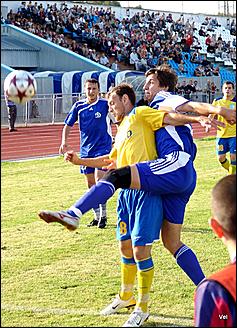 2 сентября 2009 г., Комсомольск-на-Амуре   «Смена» - «Динамо» - 0:0, чемпионат России по футболу, 2-й дивизион, зона «Восток». Фото: Валерий Парханюк (ФК «Смена»)