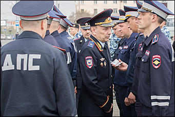 25 апрель 2016 г., Барнаул   В Барнауле состоялся строевой смотр сотрудников полиции