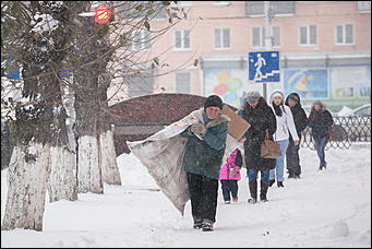 25 октябрь 2016 г., Барнаул  © Амител Вячеслав Мельников   Метель в октябре: фоторепортаж с улиц Барнаула  