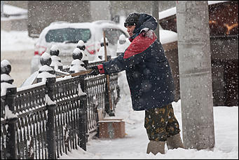 25 октябрь 2016 г., Барнаул  © Амител Вячеслав Мельников   Метель в октябре: фоторепортаж с улиц Барнаула  