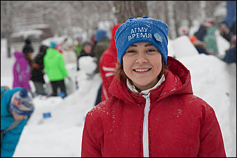 17 декабрь 2016 г., Барнаул © Амител Вячеслав Мельников   Как проходил чемпионат по лепке снеговиков в Барнауле. Фоторепортаж