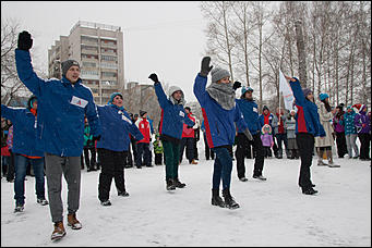 17 декабрь 2016 г., Барнаул © Амител Вячеслав Мельников   Как проходил чемпионат по лепке снеговиков в Барнауле. Фоторепортаж