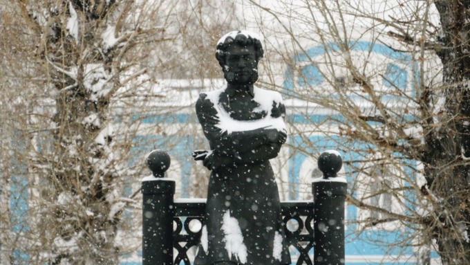 26 декабря 2019 г., Барнаул. Екатерина Смолихина   Штурмуем сугробы. Как Барнаул завалило рекордным количеством снега